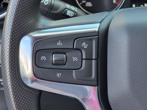 Used 2025 Chevrolet Blazer LT FWD image 17