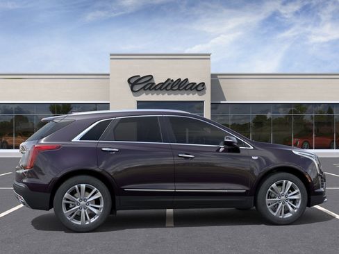 New 2025 Cadillac XT5 Premium Luxury w/ Technology Package FWD image 5