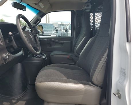 Used 2023 GMC Savana 2500 w/ Driver Convenience Package image 11