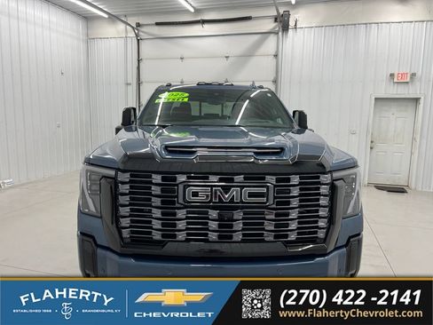 Used 2025 GMC Sierra 2500 Denali Ultimate AWD/4WD image 7