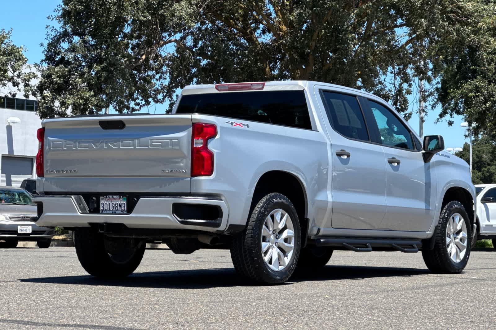 Used 2022 Chevrolet Silverado 1500 Custom AWD/4WD image 2