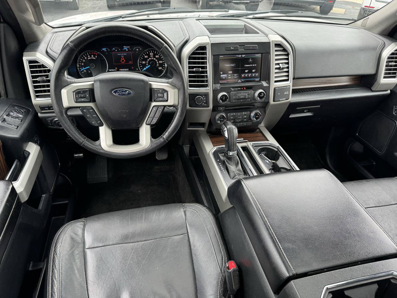 Used 2015 Ford F150 Lariat w/ Equipment Group 502A Luxury AWD/4WD image 14
