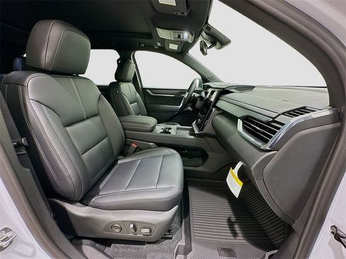 New 2026 GMC Acadia Elevation w/ Elevation Premium Package image 31