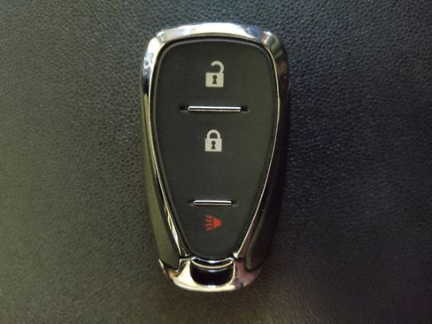 Used 2023 Chevrolet Equinox LT FWD image 32