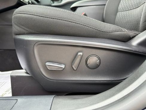 Used 2024 Ford Escape Active w/ Tech Pack #1 AWD/4WD image 19