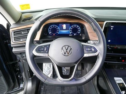 Used 2024 Volkswagen Atlas SE image 8