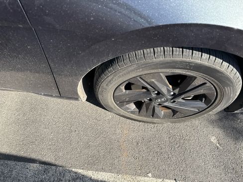 Used 2021 Hyundai Elantra SEL image 4