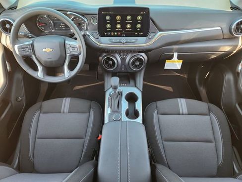 New 2025 Chevrolet Blazer LT w/ Convenience Package image 19