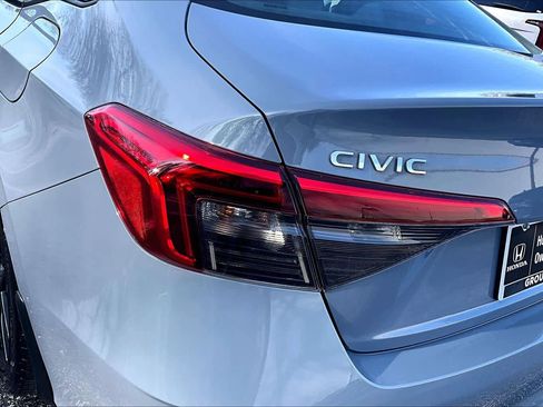 Used 2022 Honda Civic Sport image 27