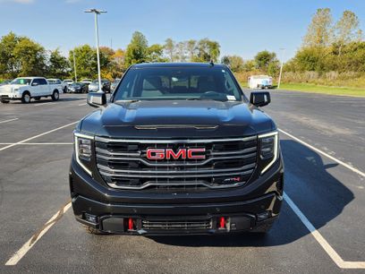 New 2026 GMC Sierra 1500 AT4 w/ AT4 Premium Package
