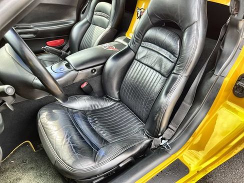 Used 2002 Chevrolet Corvette Convertible w/ Preferred Equipment Group2 RWD image 14
