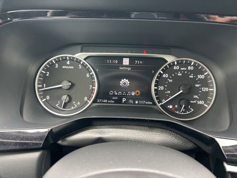 Used 2023 Nissan Pathfinder SL AWD/4WD image 57