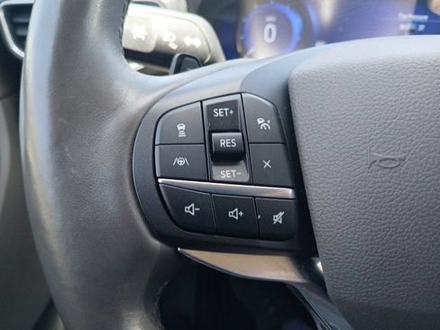 Used 2020 Ford Explorer Platinum w/ Premium Technology Package AWD/4WD image 22