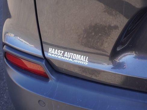 Used 2019 Jeep Cherokee Latitude Plus w/ Comfort/Convenience Group image 7