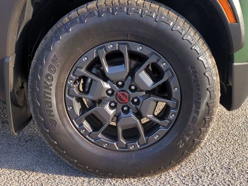 Used 2023 Nissan Frontier Pro-X w/ Pro-X Premium Package RWD image 11