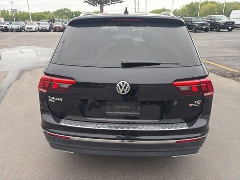Used 2018 Volkswagen Tiguan SEL AWD/4WD image 7