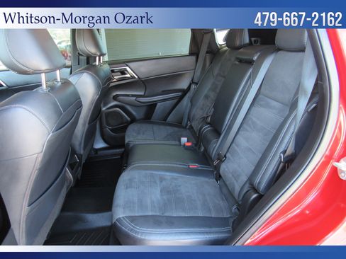 Used 2023 Mitsubishi Outlander SE AWD/4WD image 30