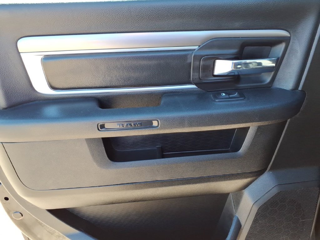 Used 2024 RAM 1500 Warlock RWD image 10