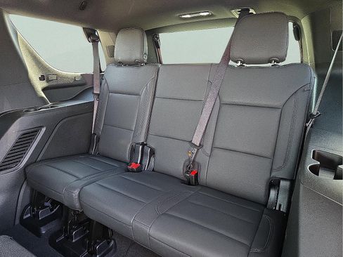 Used 2025 Chevrolet Tahoe LT image 10