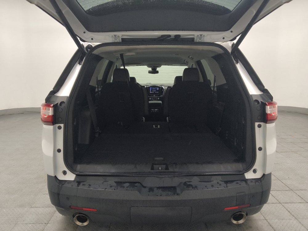 Used 2021 Chevrolet Traverse RS w/ LPO, Floor Liner Package FWD image 29