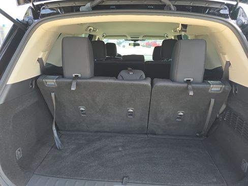 Used 2023 Nissan Pathfinder S FWD image 13