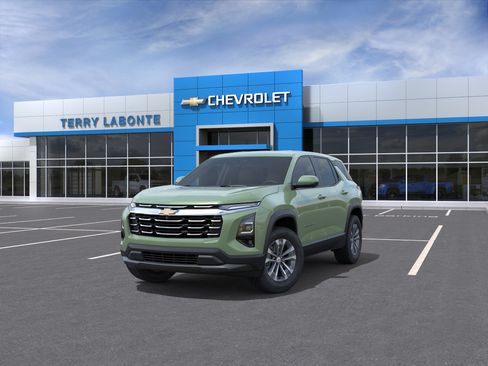 New 2026 Chevrolet Equinox LT w/ Safety and Technology Package FWD image 10