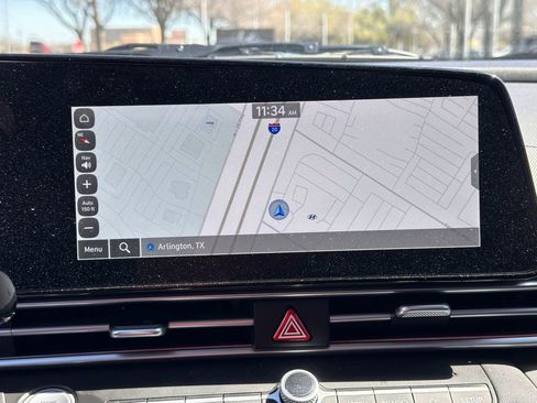 Used 2024 Hyundai Elantra SEL w/ Convenience Package image 24