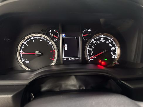 Used 2023 Toyota 4Runner Limited AWD/4WD image 17
