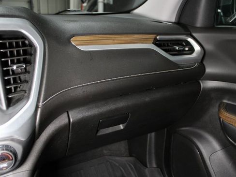 Used 2020 GMC Acadia SLE w/ Driver Convenience Package image 31