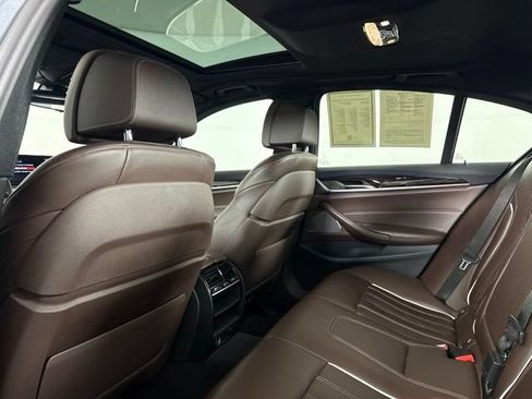 Used 2018 BMW 530e xDrive AWD/4WD image 26