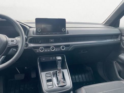 Used 2024 Honda CR-V Sport image 11