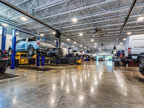 Used 2024 Genesis Electrified GV70 Advanced image 69