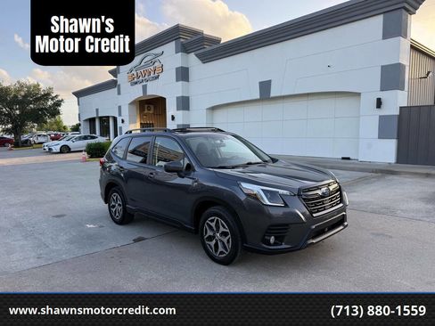 Used 2022 Subaru Forester Premium AWD/4WD image 1