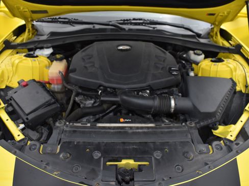 Used 2016 Chevrolet Camaro LT w/ RS Package image 19
