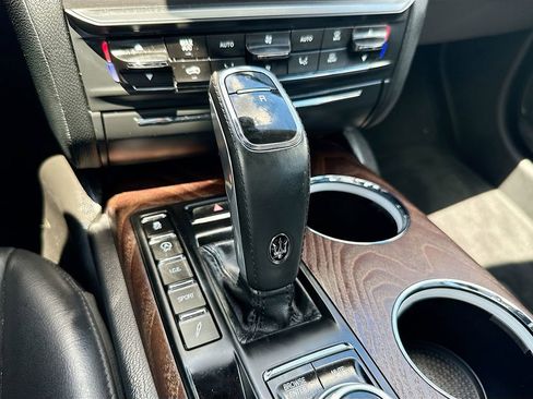 Used 2021 Maserati Quattroporte S image 18