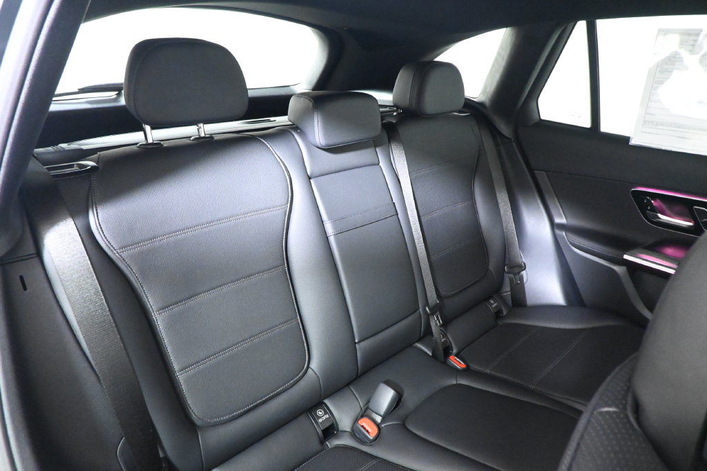 Certified 2026 Mercedes-Benz GLC 300 4MATIC image 32