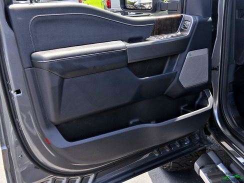 Used 2026 Ford F250 Lariat AWD/4WD image 9