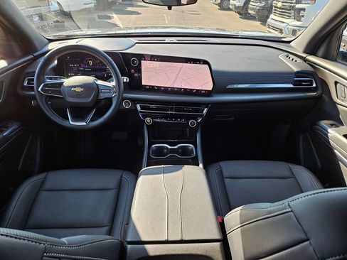 Used 2026 Chevrolet Traverse LT AWD/4WD image 28