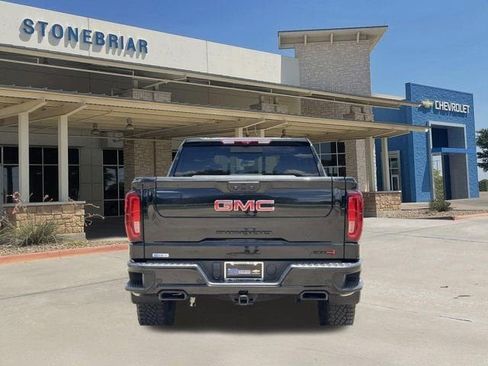Used 2023 GMC Sierra 1500 AT4 w/ AT4 Premium Package AWD/4WD image 6
