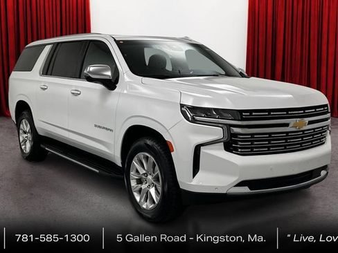 Used 2023 Chevrolet Suburban Premier AWD/4WD image 3