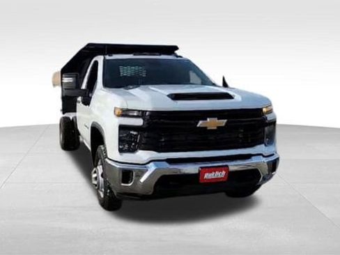 Used 2024 Chevrolet Silverado 3500 W/T w/ WT Convenience Package image 3