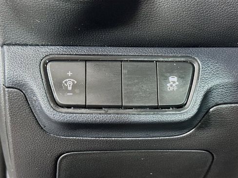 Certified 2023 Kia Forte LXS image 10