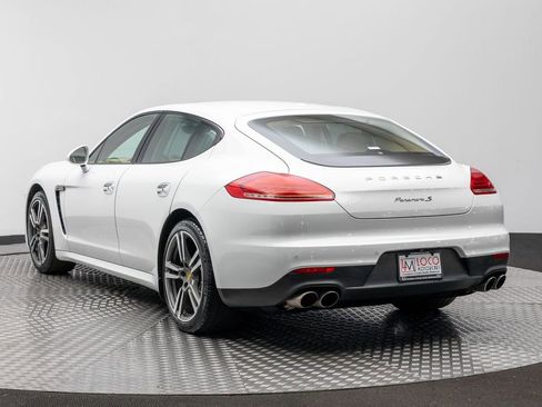 Used 2015 Porsche Panamera S w/ Premium Package Plus image 7