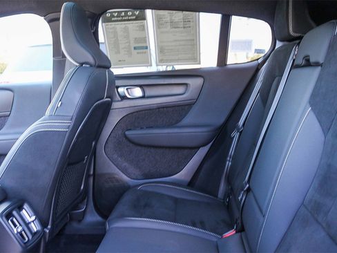 Used 2023 Volvo C40 P8 Recharge Plus w/ Protection Package Premier image 19