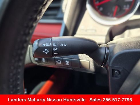 Used 2019 Toyota Camry XSE FWD image 27