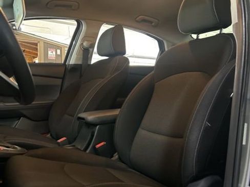 Certified 2023 Kia Forte LXS image 8