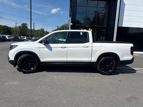Used 2023 Honda Ridgeline Black Edition image 2
