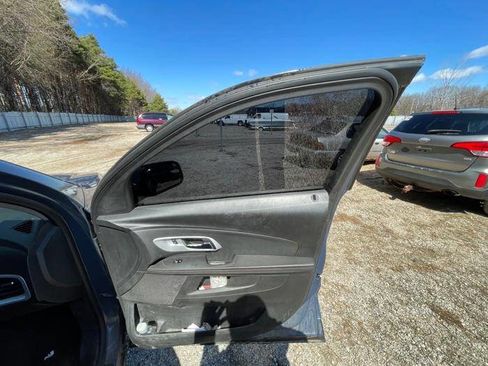 Used 2012 Chevrolet Equinox LT FWD image 30