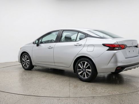 Used 2025 Nissan Versa SV FWD image 6