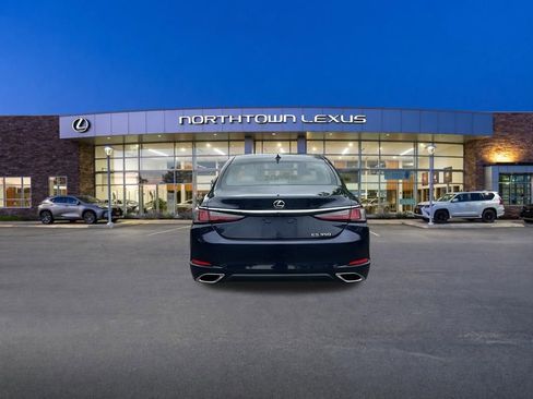 Used 2022 Lexus ES 350 Ultra Luxury w/ Accessory Package 2 FWD image 20